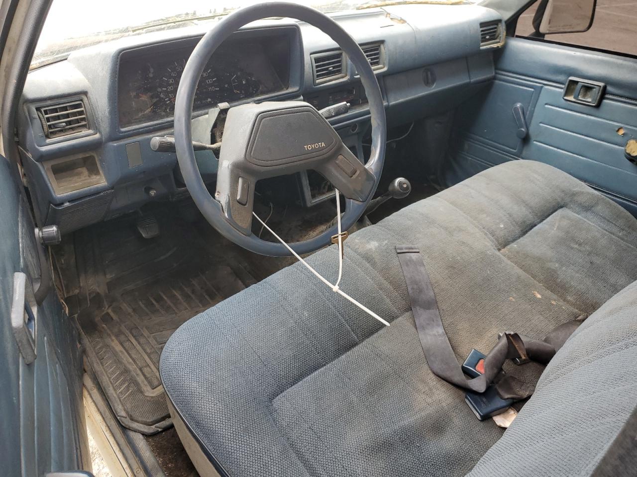 1988 Toyota Pickup 1/2 Ton Rn50 VIN: JT4RN50R0J5122639 Lot: 52792445