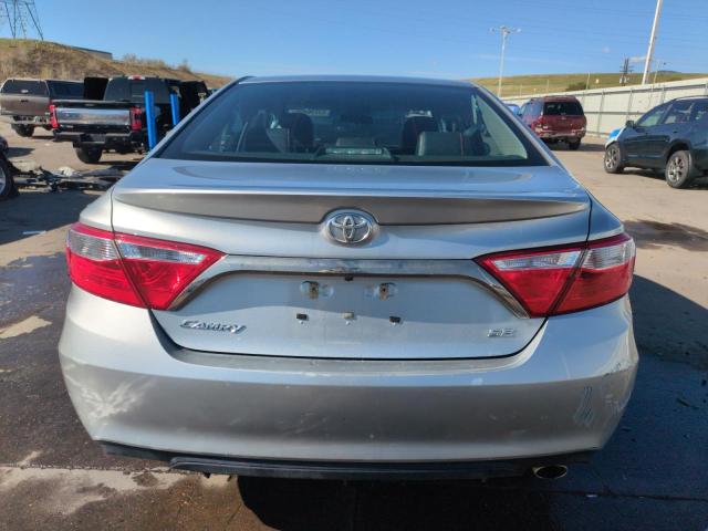  TOYOTA CAMRY 2017 Srebrny
