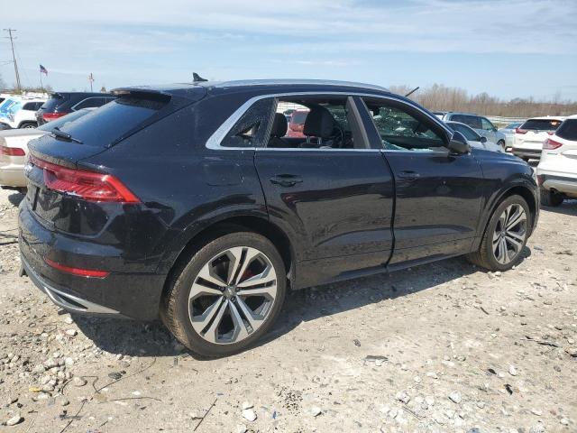  AUDI Q8 2019 Чорний
