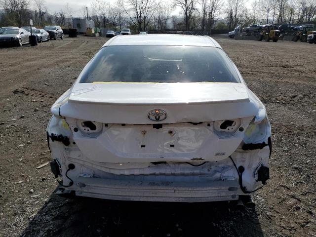  TOYOTA CAMRY 2018 Белый