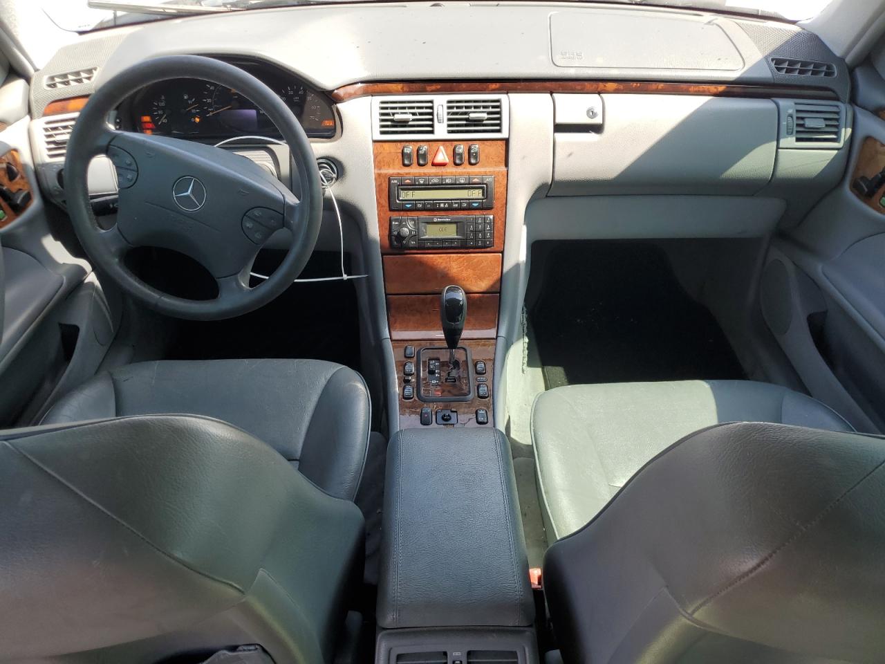 2002 Mercedes-Benz E 320 VIN: WDBJF65J22B431856 Lot: 54632335