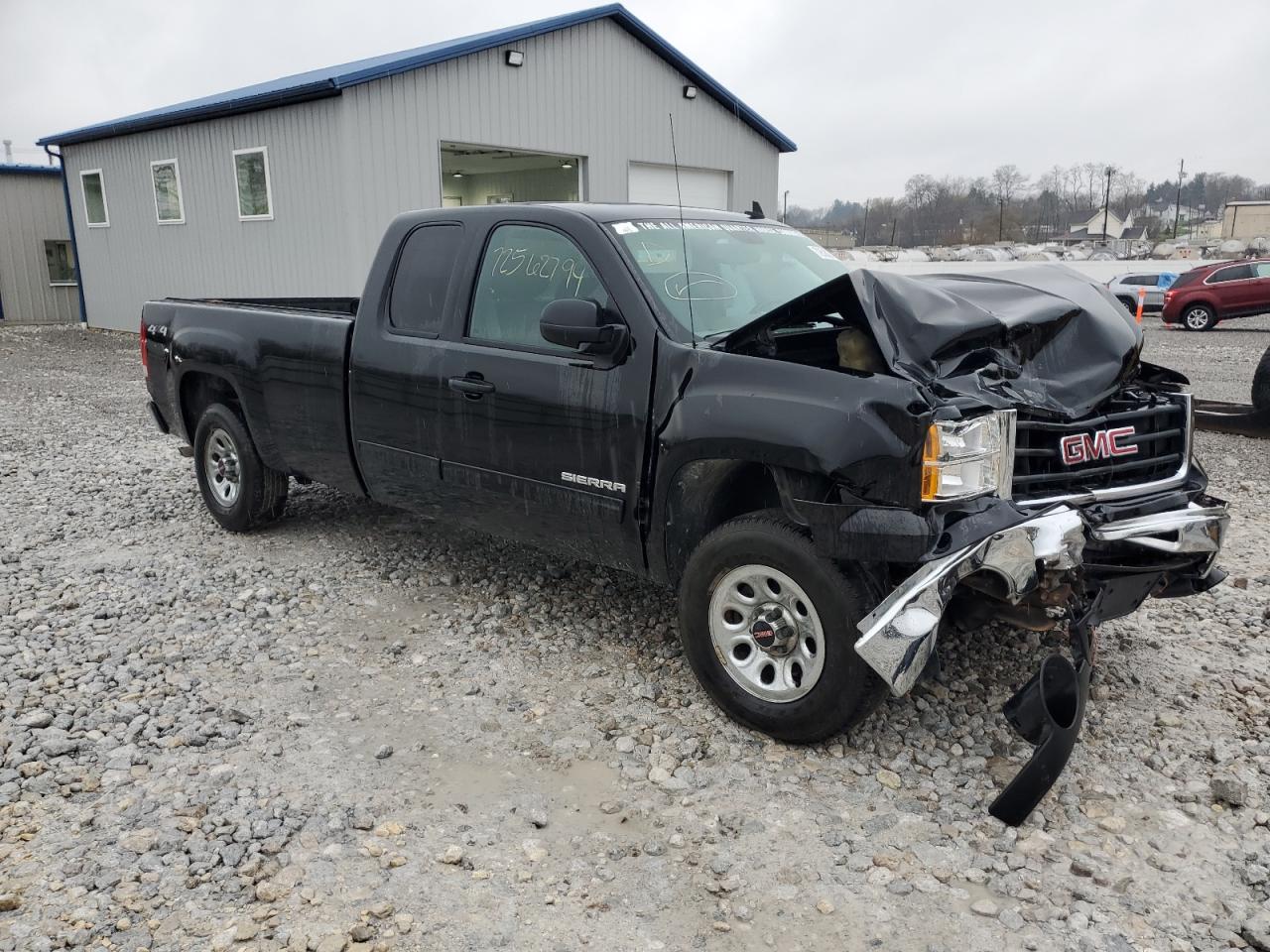 2011 GMC Sierra - Image 4