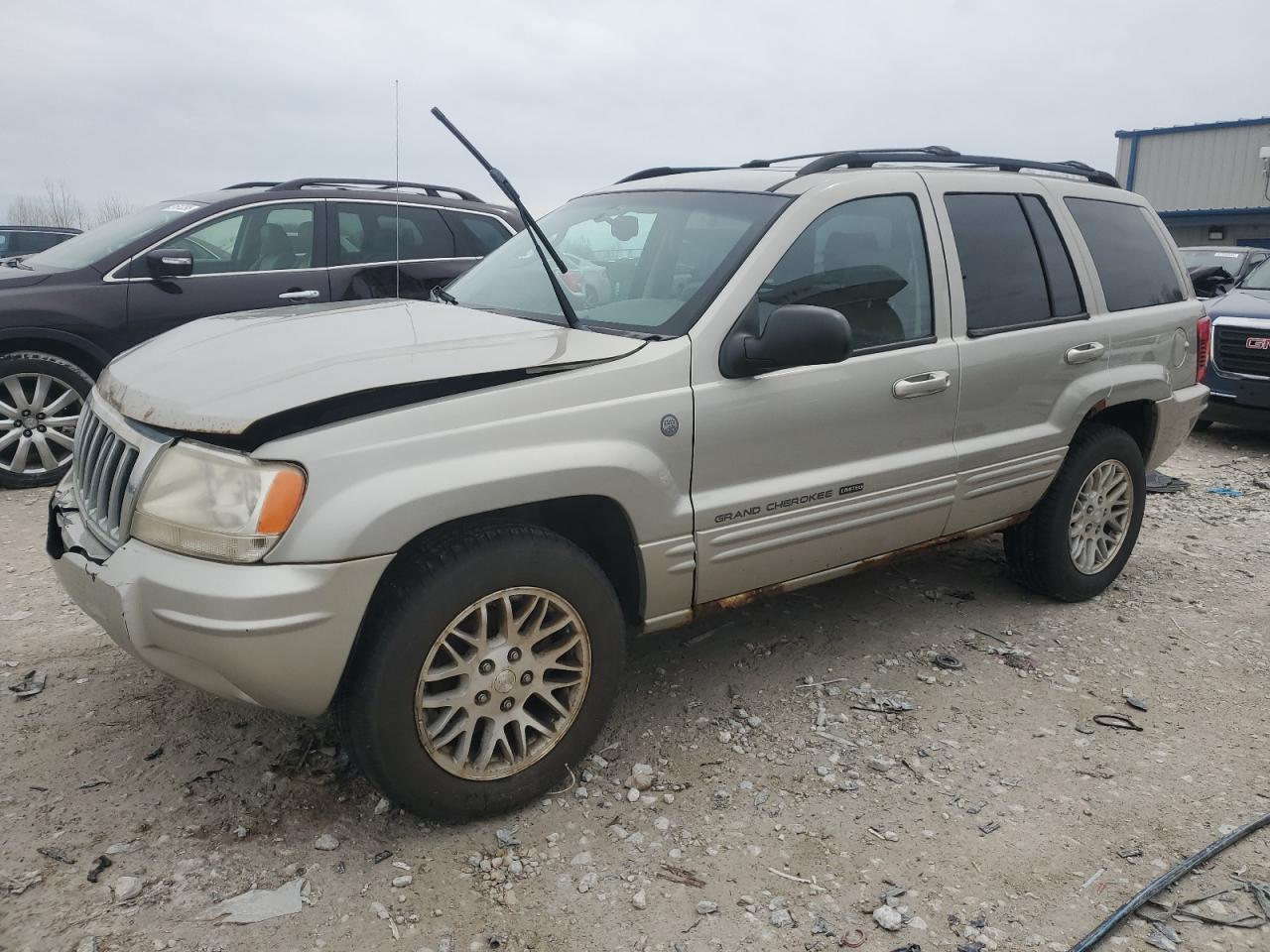 2004 Jeep Grand Cherokee Limited for Sale in Wayland, MI - Front End