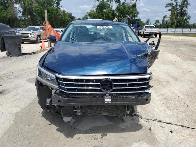  VOLKSWAGEN PASSAT 2018 Синий