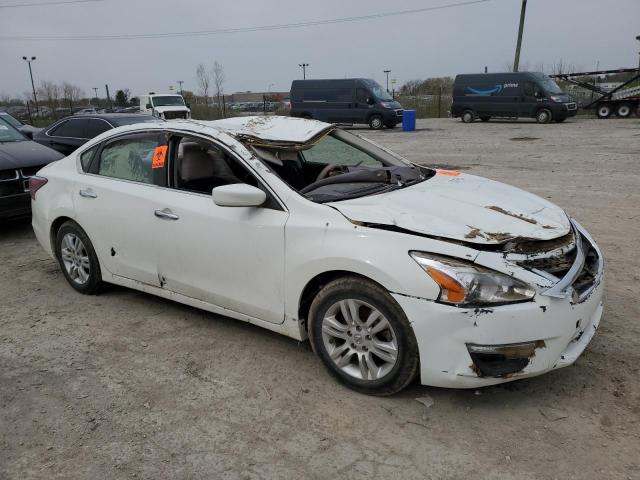 Sedans NISSAN ALTIMA 2015 Biały