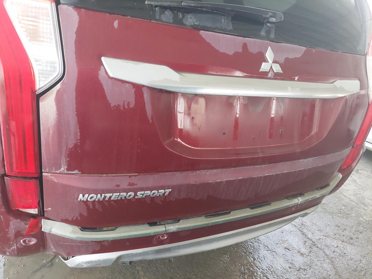 MMEMC21X5HH003275 - 2017 Mitsubishi Montero - #undefined