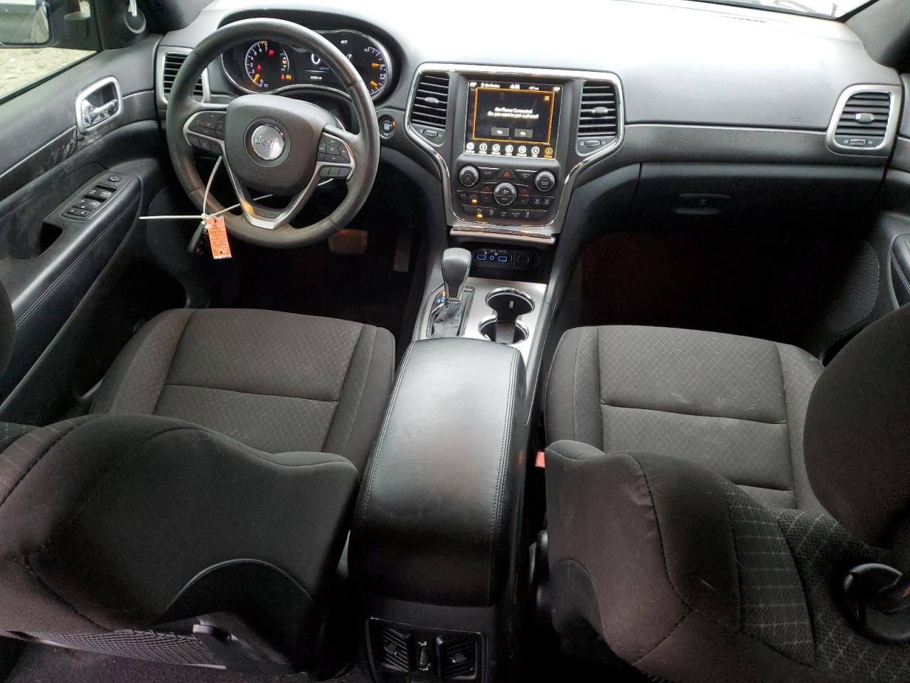 1c4rjfagxjc234987 1C4RJFAGXJC234987 2018 Jeep Grand Cherokee Laredo