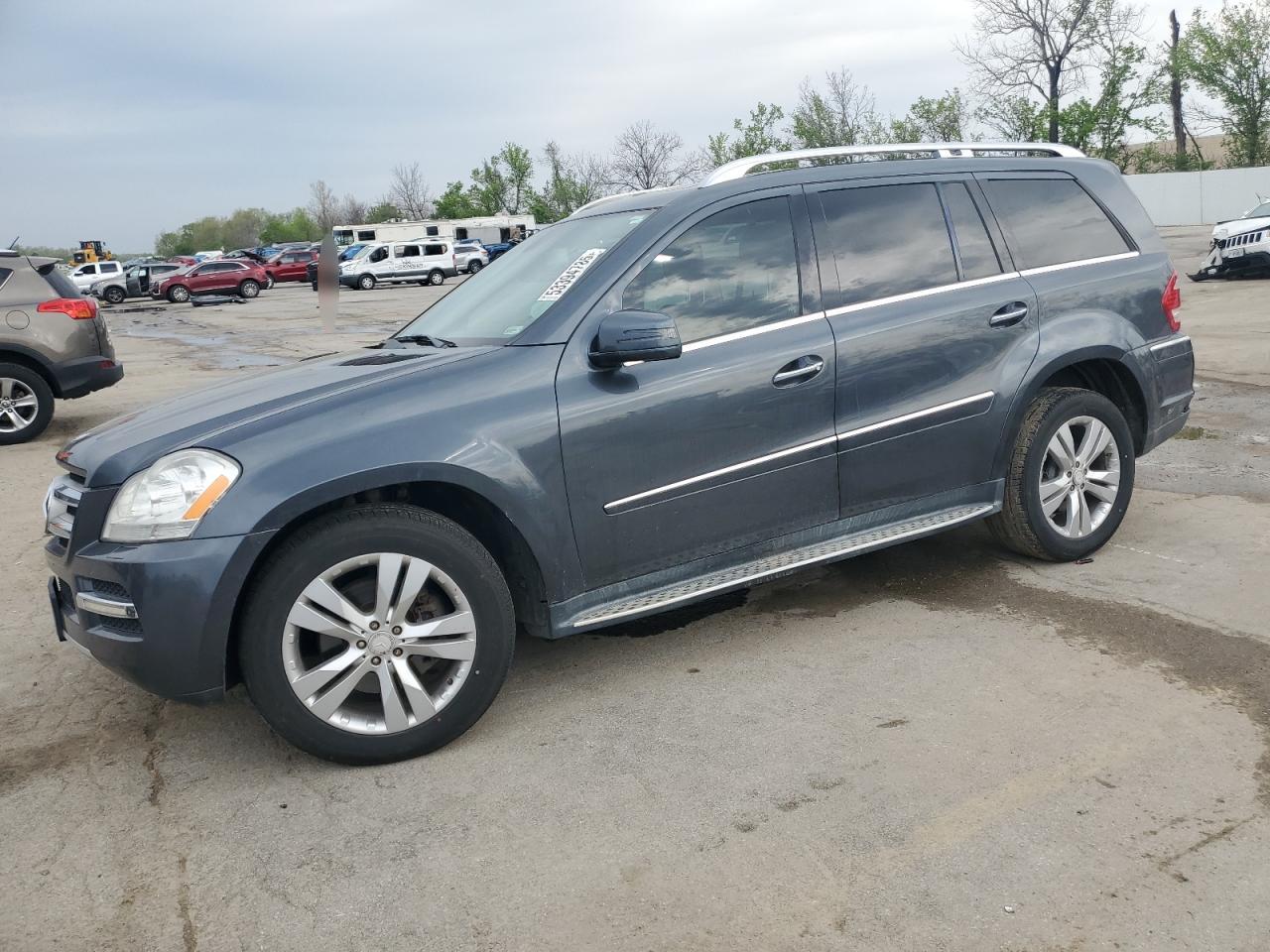 2011 Mercedes-Benz Gl 450 4Matic продається в Bridgeton, MO - Front End