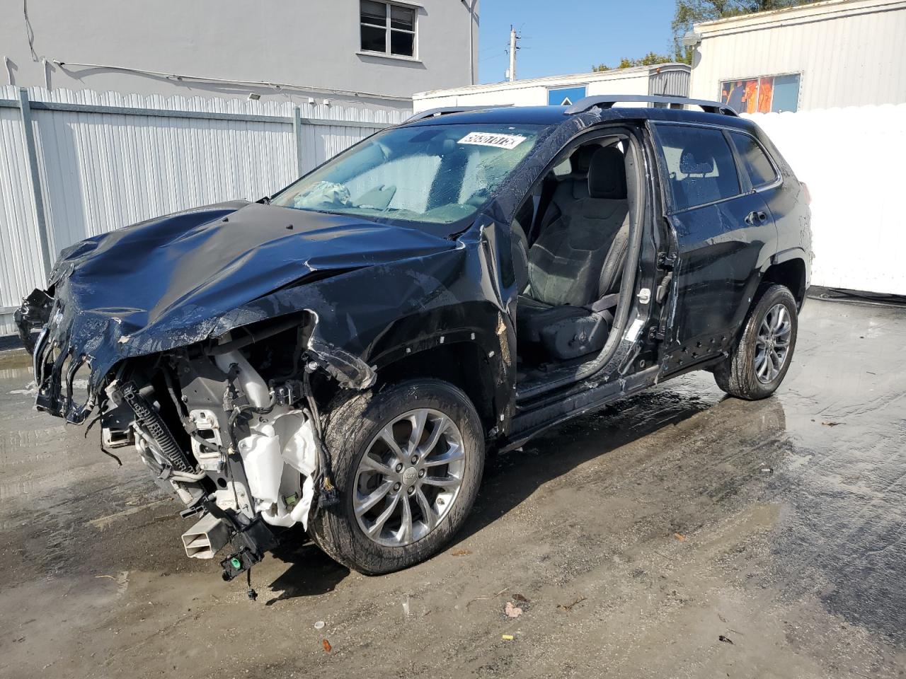2019 Jeep Cherokee Latitude Plus للبيع في Opa Locka، FL - Front End