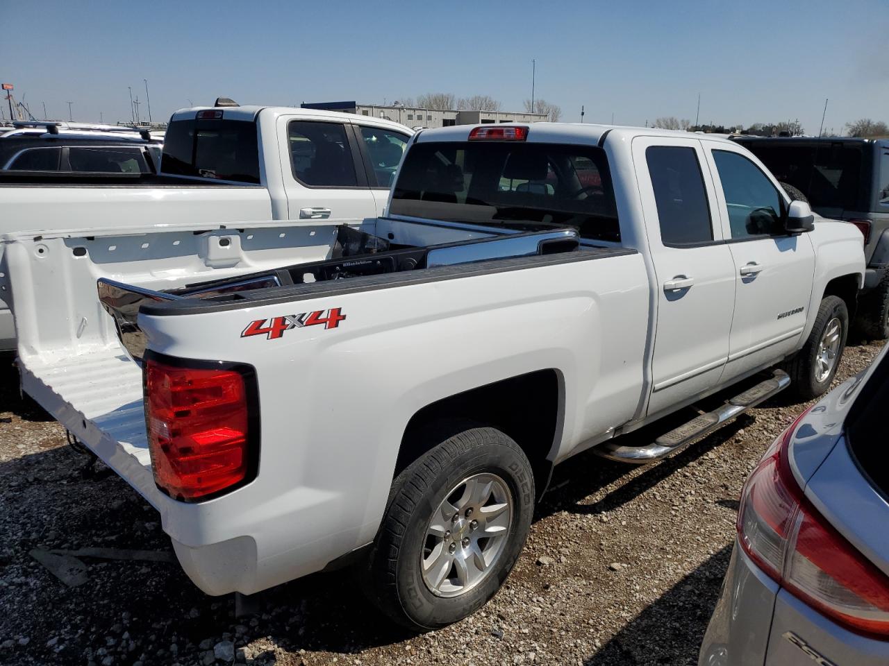 2018 Chevrolet Silverado - Image 3