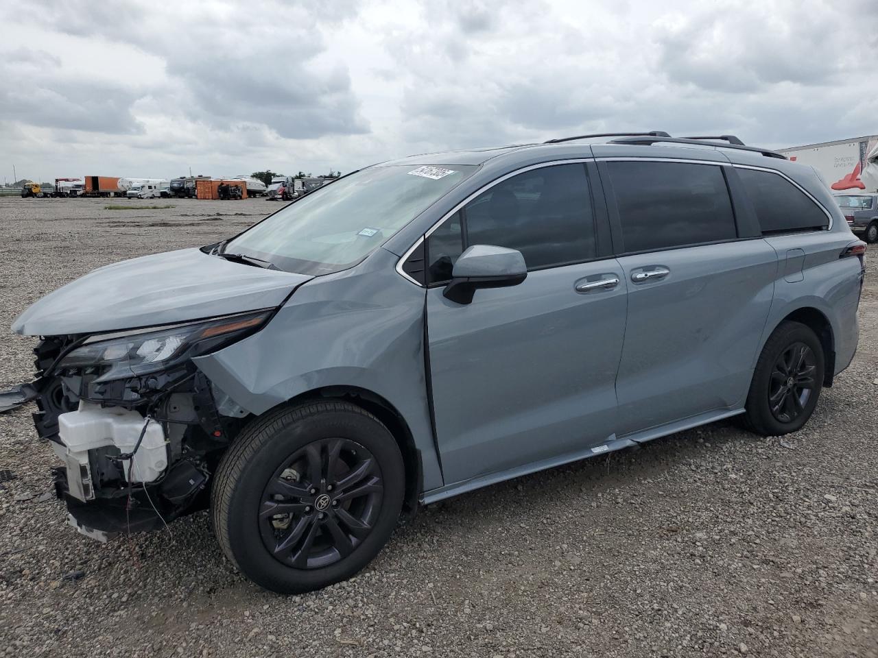2024 Toyota Sienna Xse for Sale in Houston, TX - Undercarriage