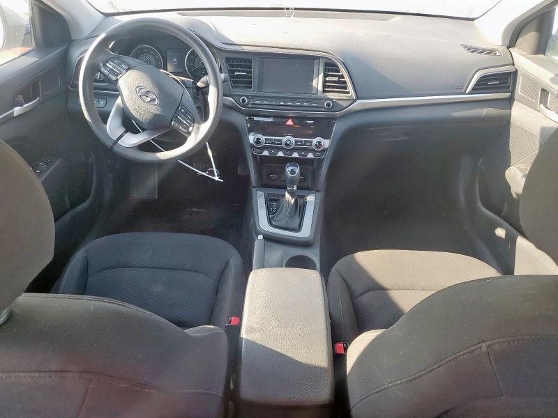  HYUNDAI ELANTRA 2020 Srebrny
