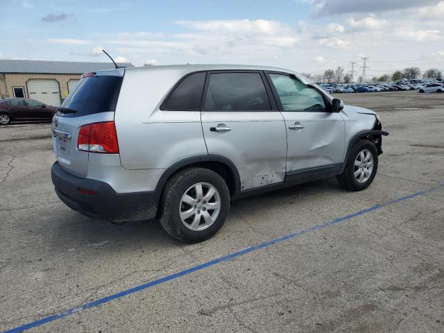  KIA SORENTO 2013 Srebrny