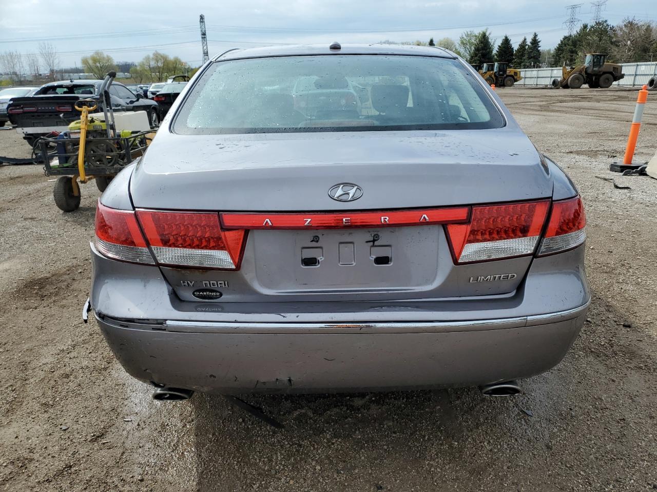 2007 Hyundai Azera Se VIN: KMHFC46F77A235046 Lot: 54210305