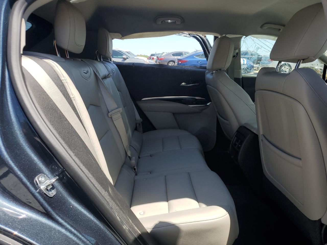 2019 Cadillac Xt4 Luxury VIN: 1GYAZAR44KF155215 Lot: 52931315