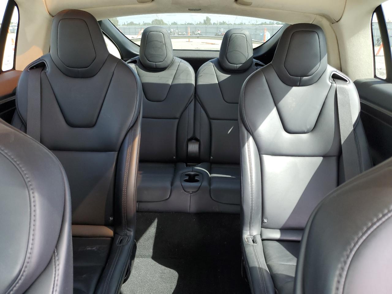 2018 Tesla Model X VIN: 5YJXCBE2XJF104526 Lot: 52934835