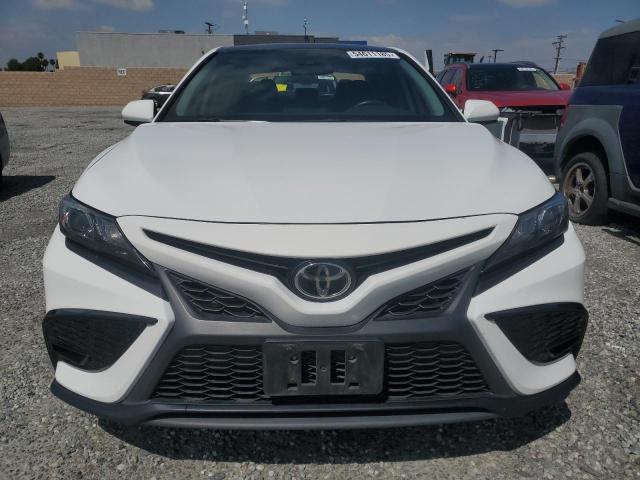  TOYOTA CAMRY 2021 White