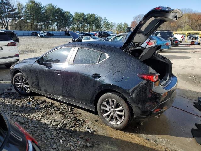  MAZDA 3 2022 Czarny