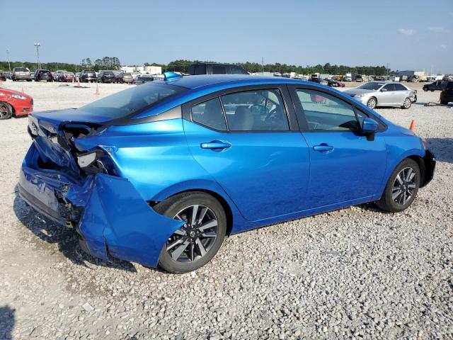  NISSAN VERSA 2021 Синій