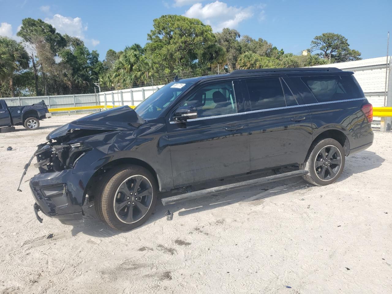2024 Ford Expedition Max Limited for Sale in Fort Pierce, FL - Front End