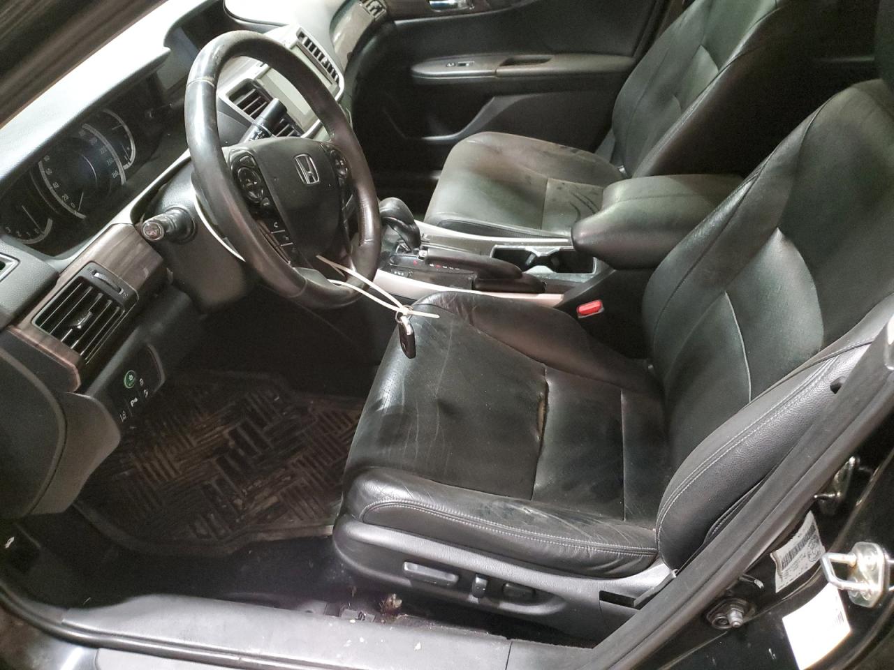 1HGCR2F02GA801895 HONDA ACCORD 2016