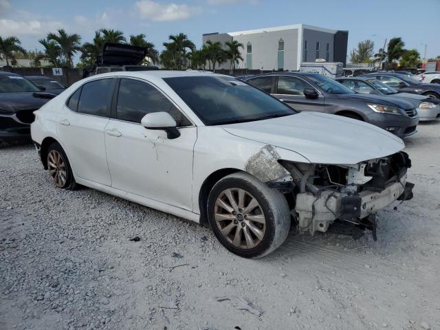  TOYOTA CAMRY 2019 White