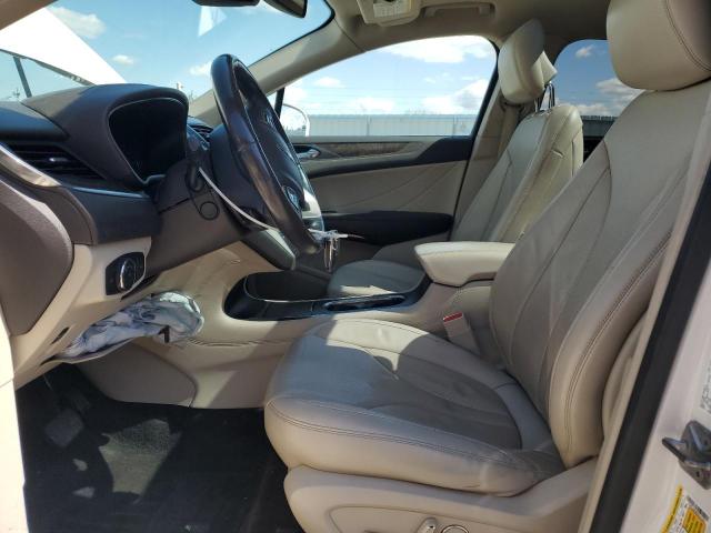  LINCOLN MKC 2017 Белый