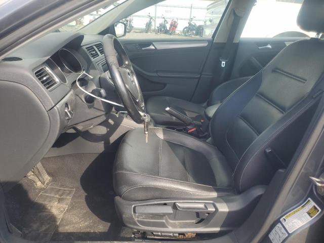  VOLKSWAGEN JETTA 2018 Серый