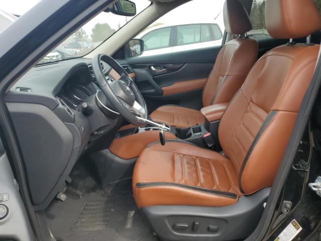  NISSAN ROGUE 2017 Czarny