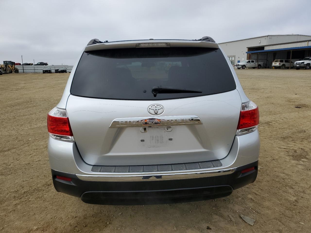 2011 Toyota Highlander Base VIN: 5TDZK3EH2BS036189 Lot: 54916775