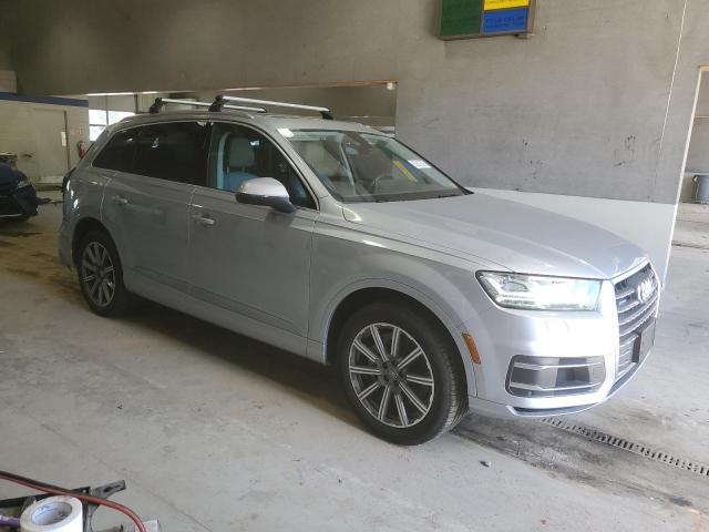  AUDI Q7 2019 Серебристый