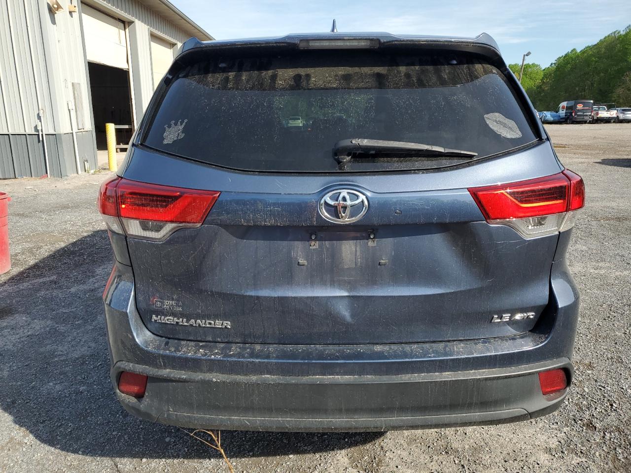 2017 Toyota Highlander Le VIN: 5TDBZRFH2HS405382 Lot: 54970075