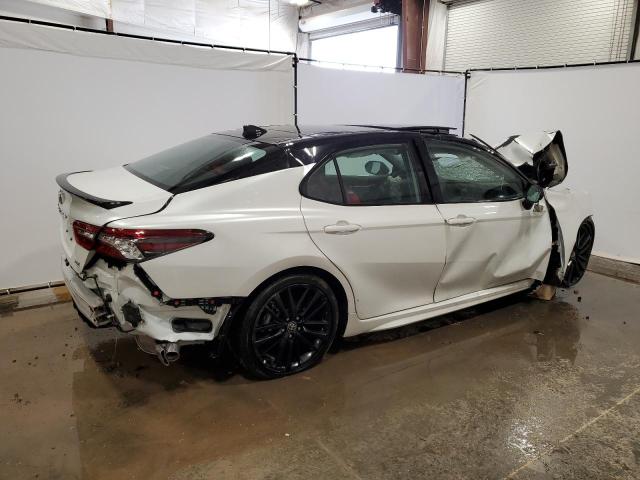  TOYOTA CAMRY 2023 Biały