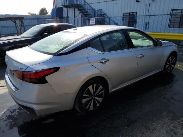  NISSAN ALTIMA 2022 Srebrny
