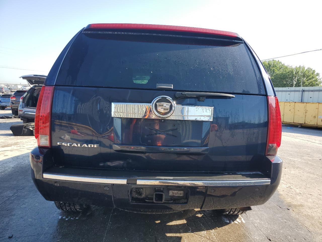 2007 Cadillac Escalade Luxury VIN: 1GYFK63817R204024 Lot: 54504485