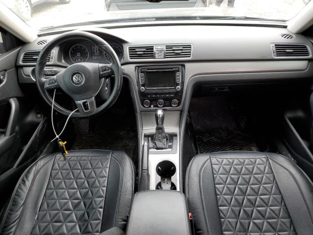 Седаны VOLKSWAGEN PASSAT 2014 Черный