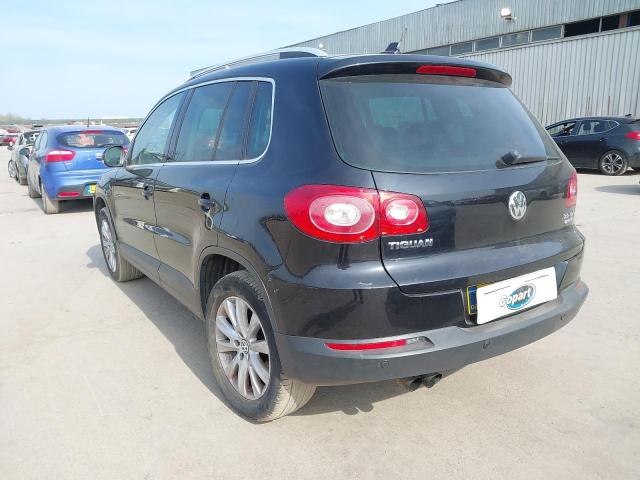 2011 VOLKSWAGEN TIGUAN MAT