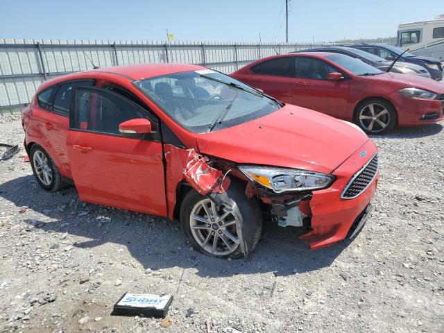 Hatchbacks FORD FOCUS 2015 Red