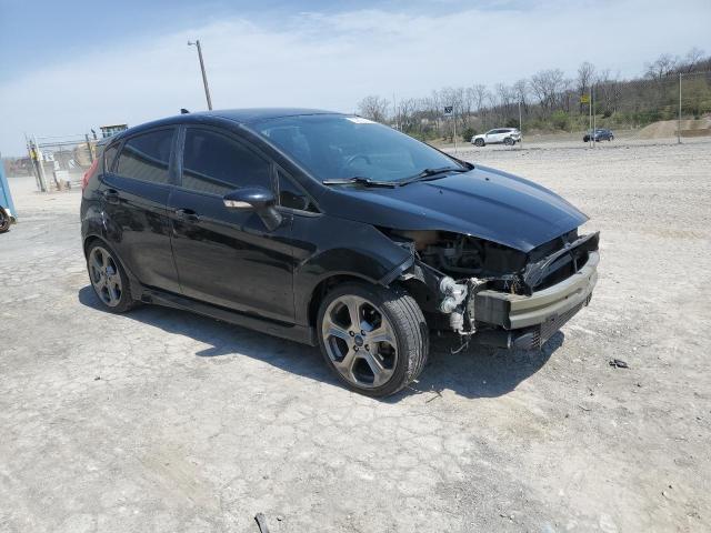  FORD FIESTA 2016 Черный