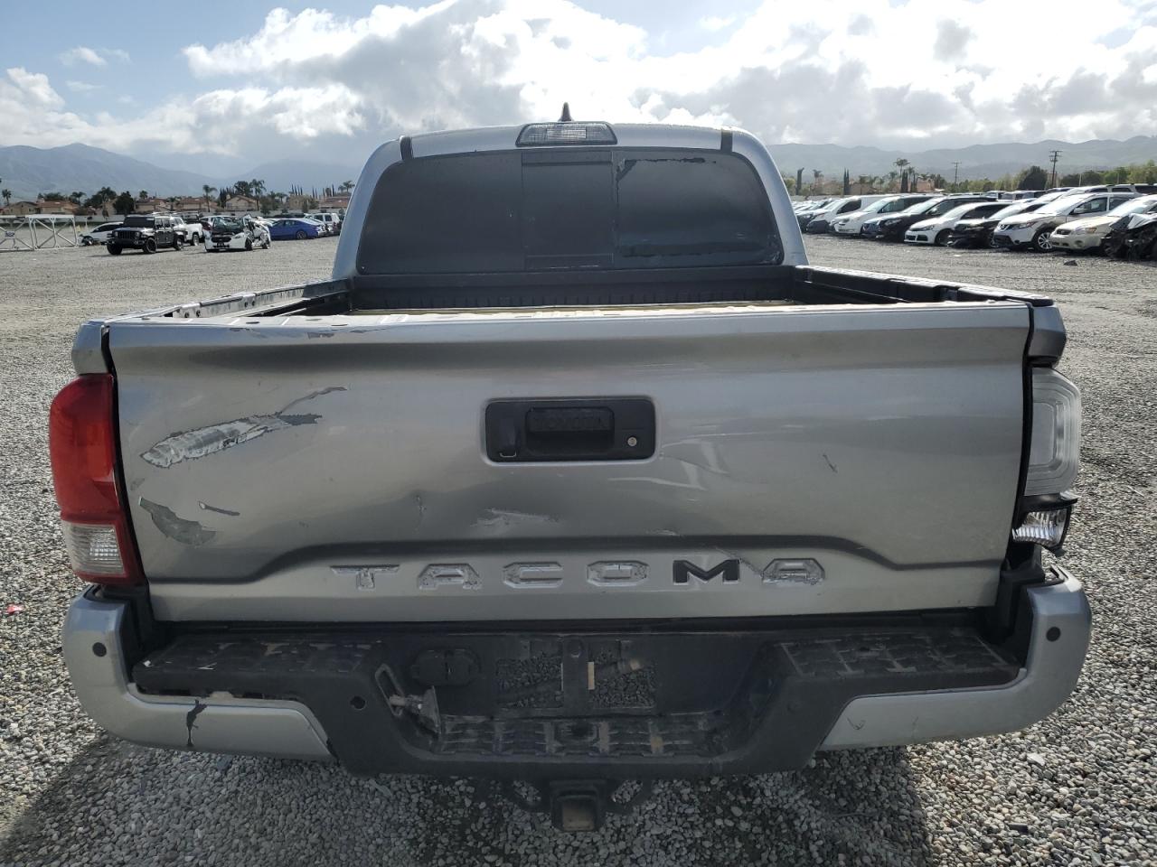3TMCZ5AN0JM179343 TOYOTA TACOMA 2018