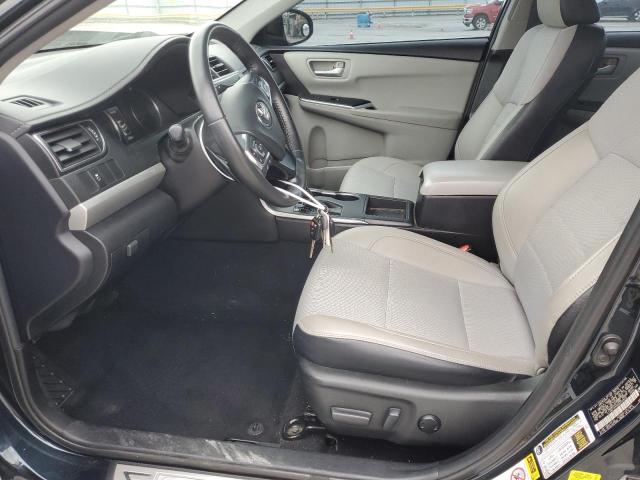 Sedans TOYOTA CAMRY 2016 Szary