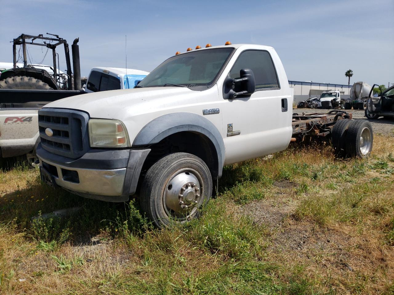 2006 Ford F450 Super Duty for Sale in Sacramento, CA - Minor Dent/Scratches