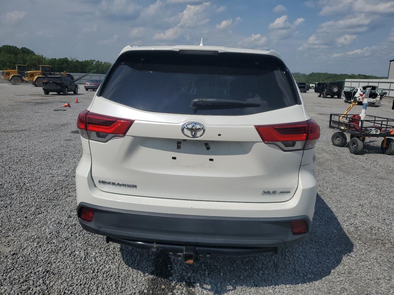 2017 Toyota Highlander Se VIN: 5TDJZRFH6HS362094 Lot: 55086425