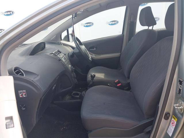 2009 TOYOTA YARIS TR V