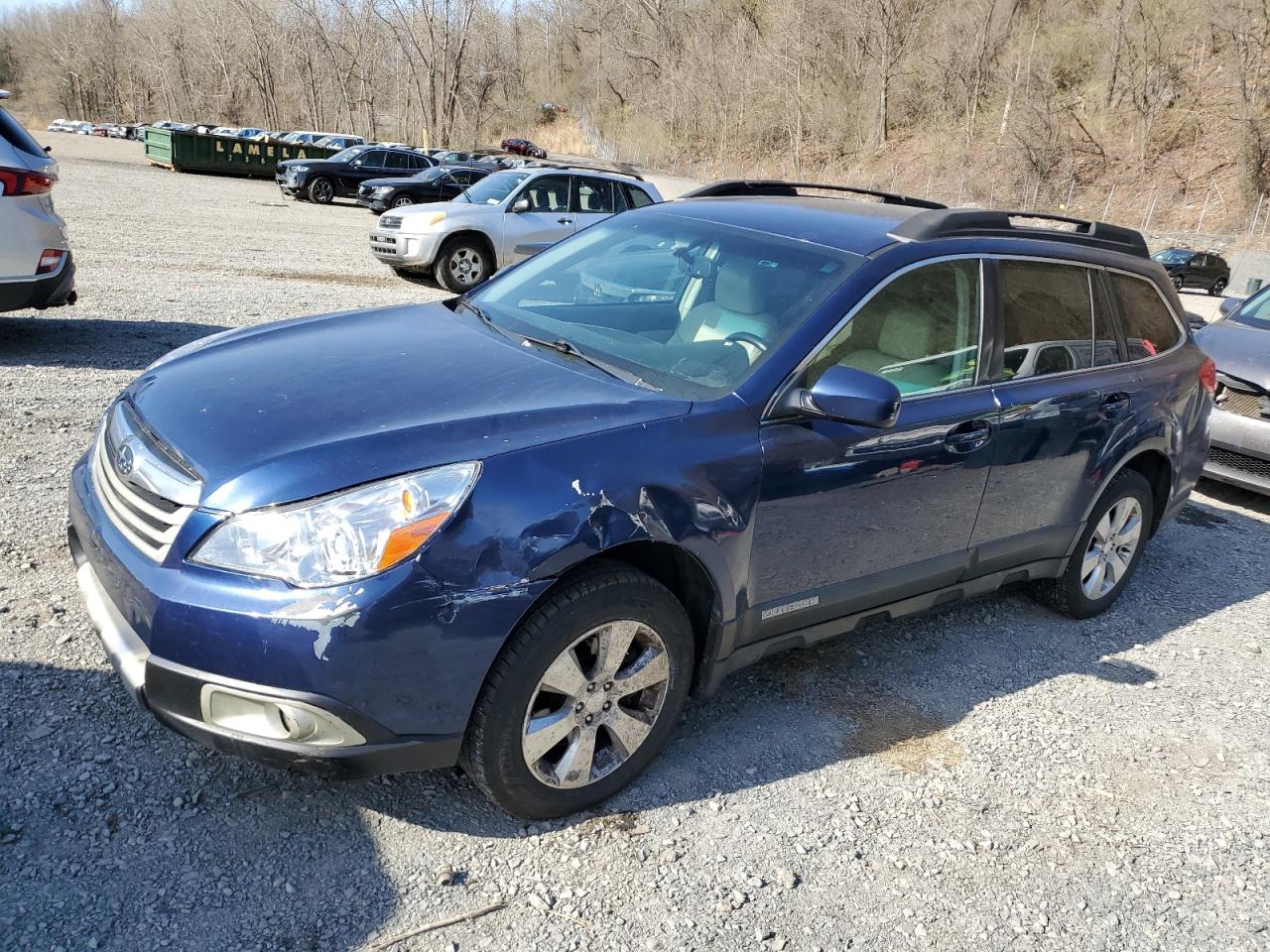 2010 Subaru Outback 3.6R Limited продається в Marlboro, NY - Minor Dent/Scratches