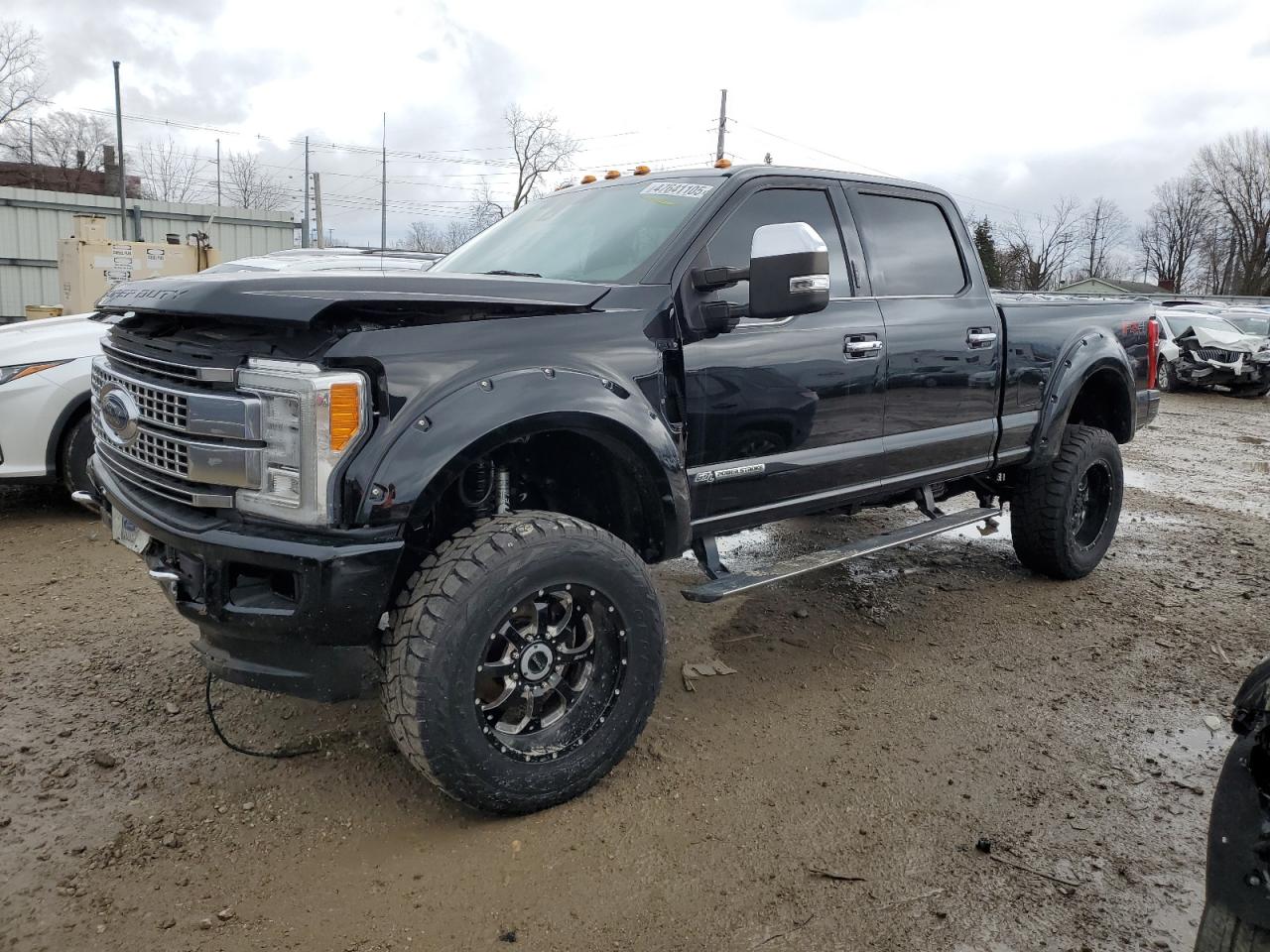2018 Ford F350 Super Duty for Sale in Lansing, MI - Front End
