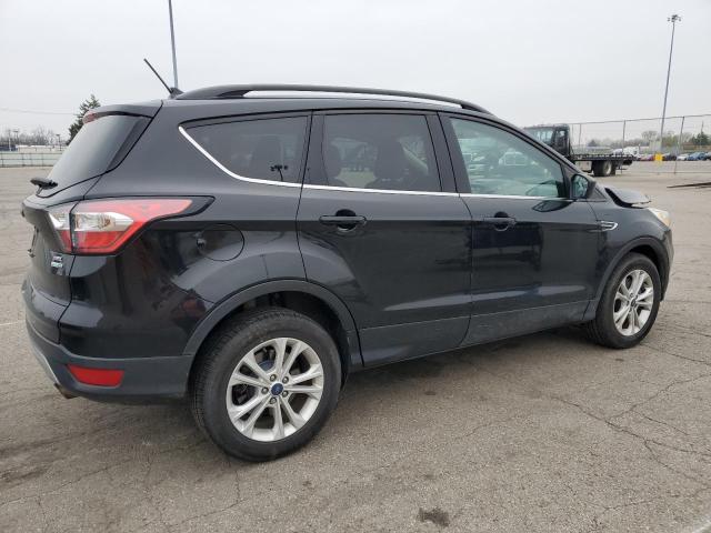  FORD ESCAPE 2018 Czarny