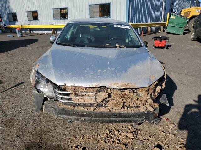  VOLKSWAGEN PASSAT 2013 Сріблястий