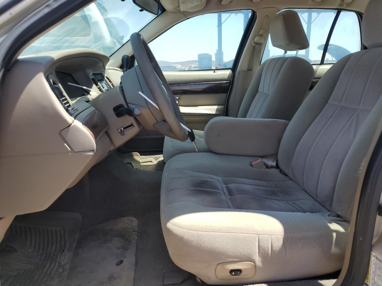 2005 Mercury Grand Marquis Gs VIN: 2MEFM74W05X668832 Lot: 54105785