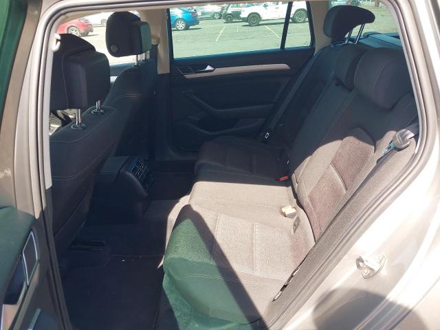 2016 VOLKSWAGEN PASSAT SE